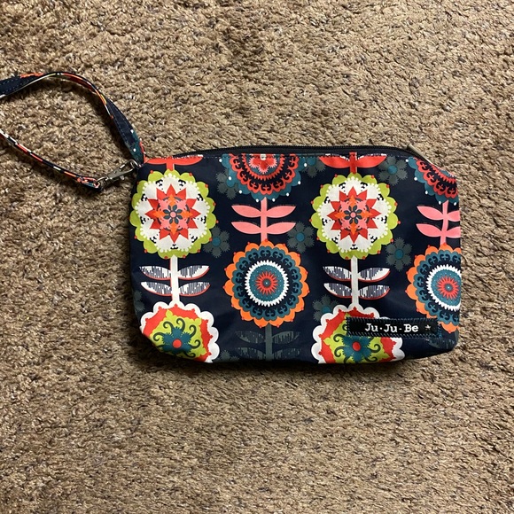 Jujube Be Quick in Dancing Dahlias - Picture 1 of 2